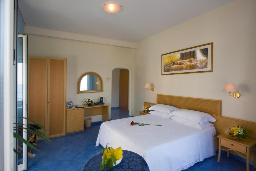 Hotel Pensione Reale Maiori Oda fotoğraf