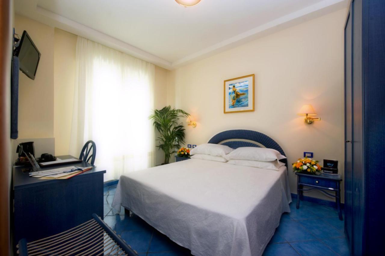 Hotel Pensione Reale Maiori Oda fotoğraf